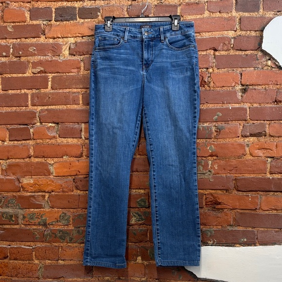 NYDJ Fit is Everything Marilyn Straight Jeans Size 10 petite - Picture 1 of 4